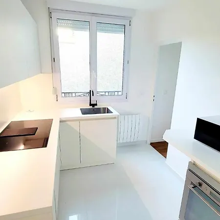 80m2 Avec Terrasse Balcon Jacuzzi Et Sauna Privatif En Hyper Centre Place Drouet D'erlon Apartament Reims