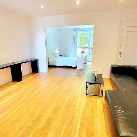 80m2 Avec Terrasse Balcon Jacuzzi Et Sauna Privatif En Hyper Centre Place Drouet D'erlon * Reims